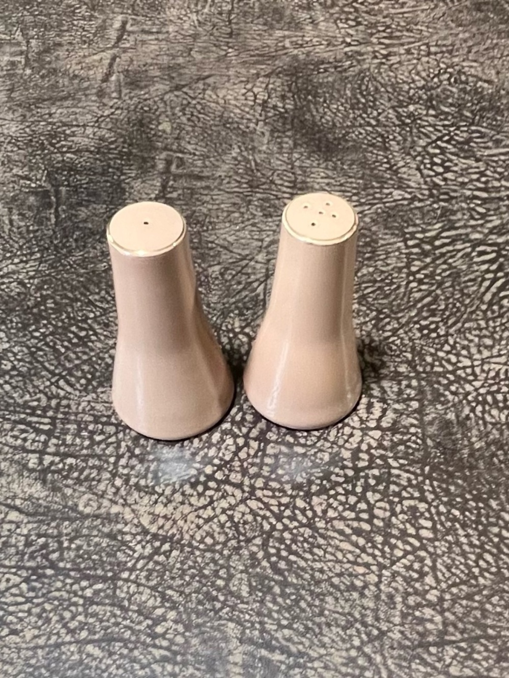 Vintage MCM Ceramic Mauve Salt & Pepper Shakers, Gold Trim, Made England
